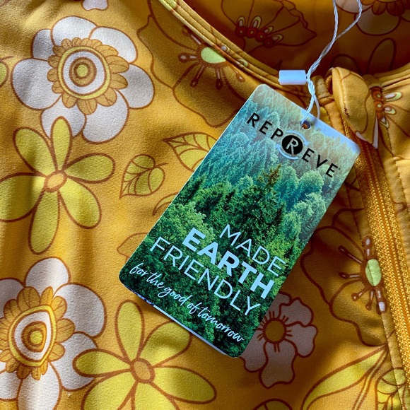 Repreve Women’s Small Retro Style Rash guard Swimsuit - Picture 2 of 4